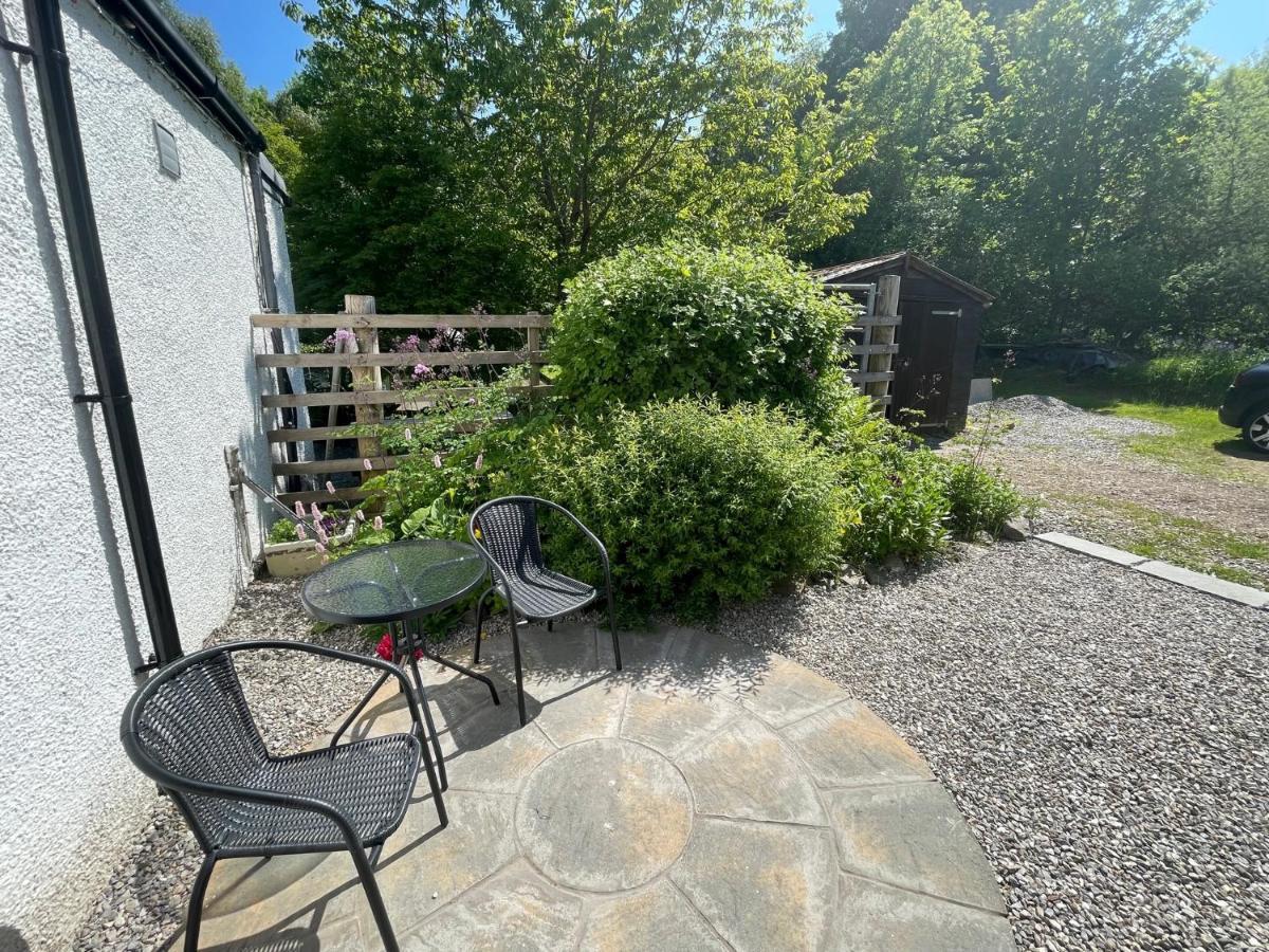 One Bed Cosy Highland Cottage Near Beauly Bagian luar foto